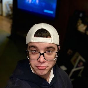 Meet your Posher, Clyde